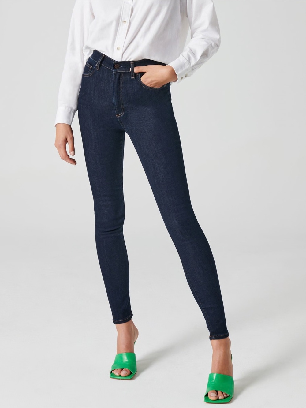 Aritzia Denim Forum The Lola High Rise Skinny 30L